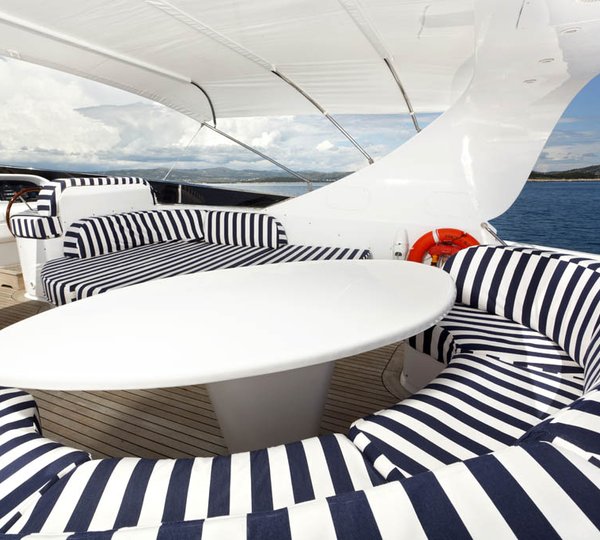 ADRIATIC BLUES - Sundeck dining