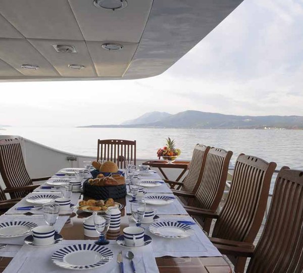 AI - Upper Deck Breakfast Table 3