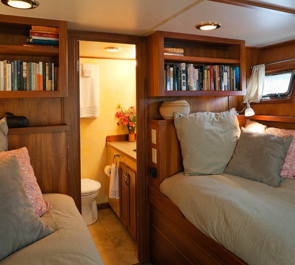 ALASKAN STORY twin guest cabin