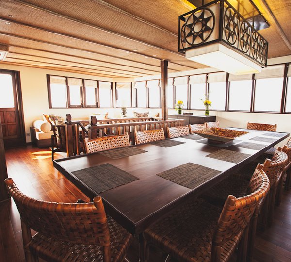 ALILA PURNAMA - Salon and Dining