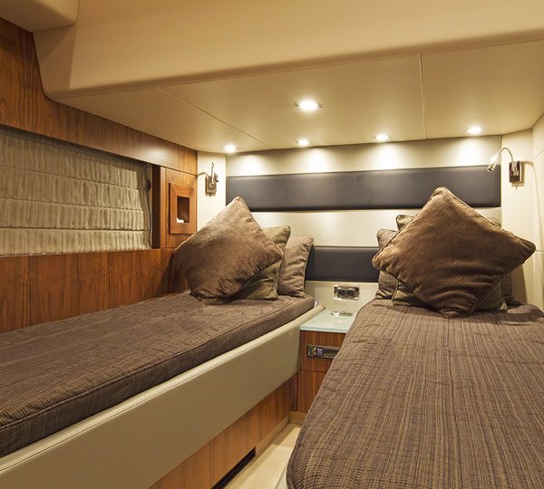 AQUA BLUE Ireland -  Twin Cabin