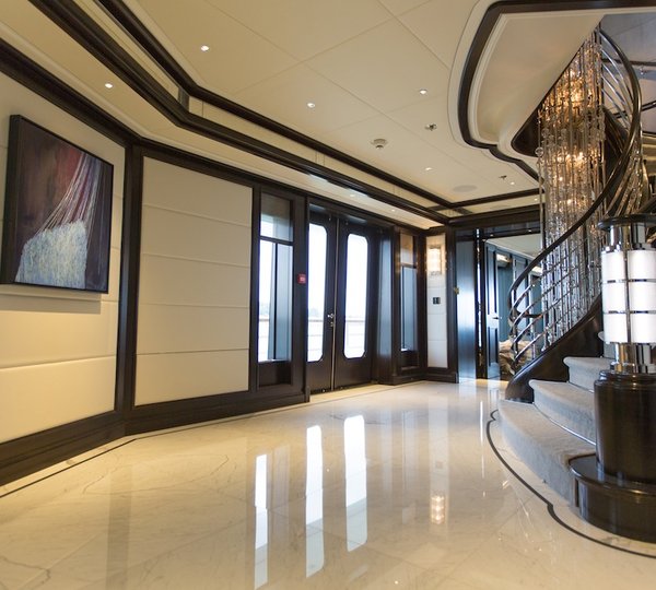 AQUILA - new interior