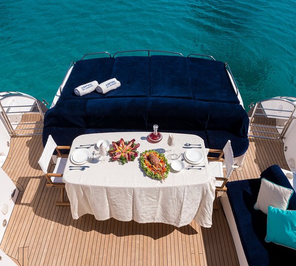 ASPIRE OF LONDON - Alfresco dining