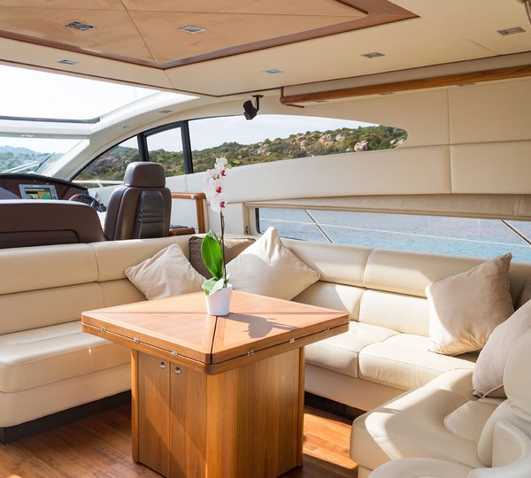 ASPIRE OF LONDON - Extending table