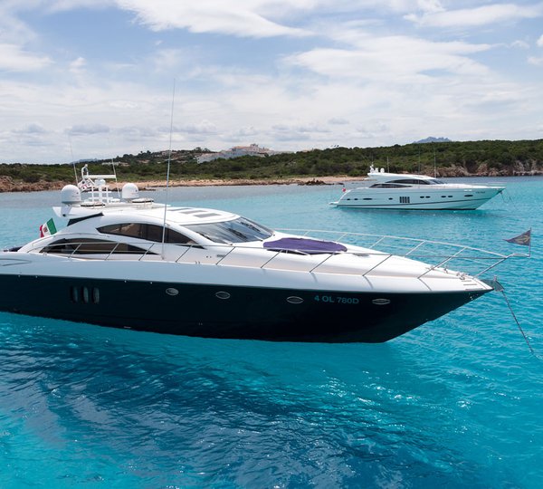 ASPIRE OF LONDON - Starboard profile