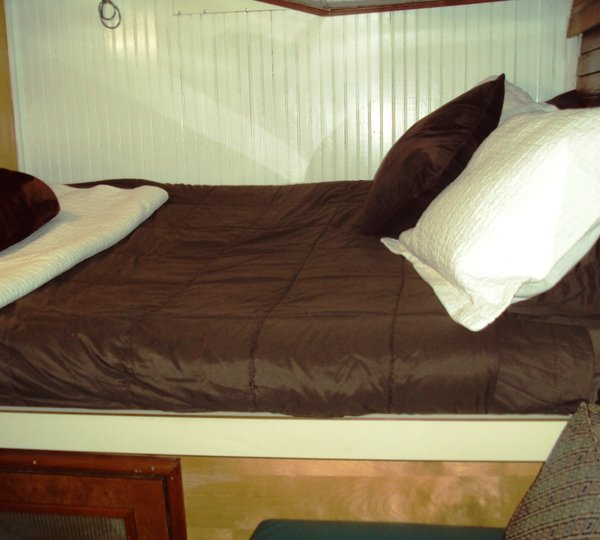 Alaska Pirates Pride (APP) - Lower Level Queen Cabin