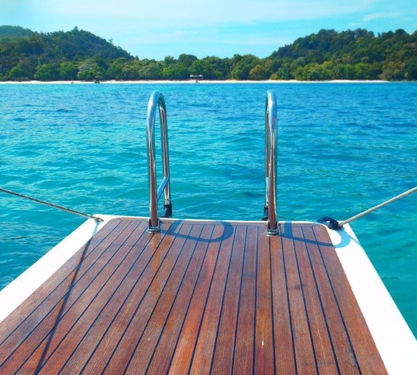 Aspiration superyacht - Swim platform