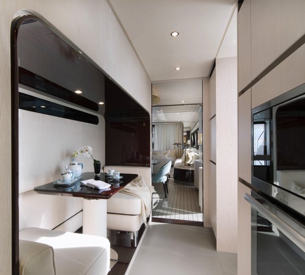Azimut Grande 95RPH yacht  - pantry