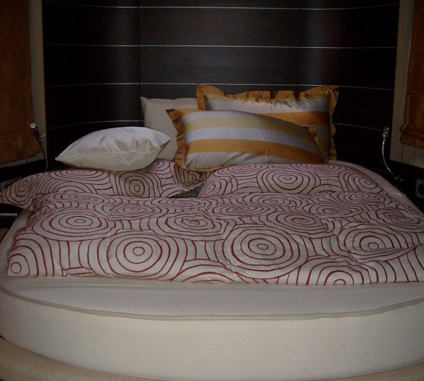 Azimut Yacht SQP -  VIP Cabin