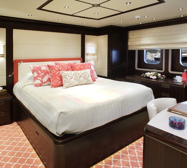 BATON ROUGE Guest Cabin