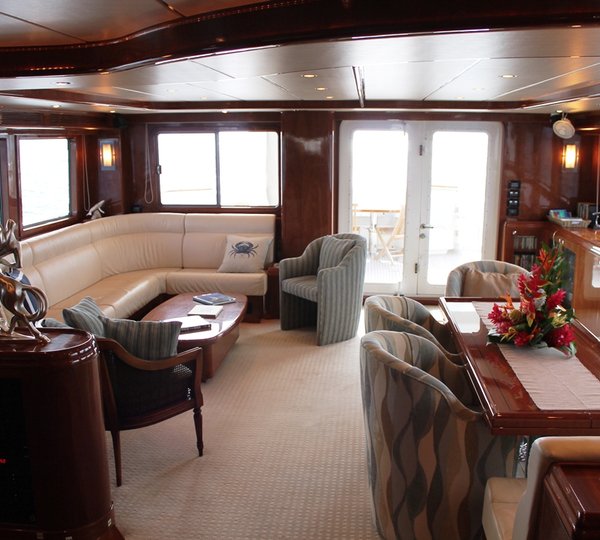 BEYOND CAPRICORN Salon