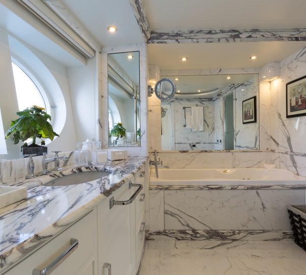 BINA - Master ensuite