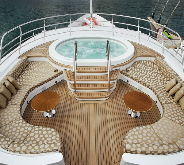 Sundeck with Spa Pool