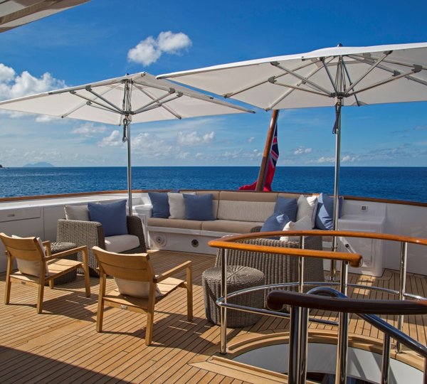 BROADWATER - Upper aft deck 2