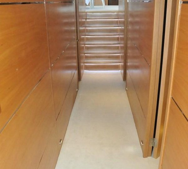 BROTHERS -  Companionway