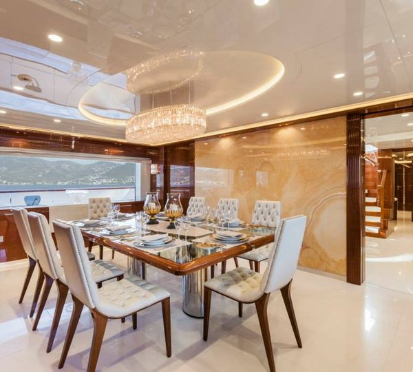 Beautiful Vellmari motoryacht - Copyright- Alberto Cocchi