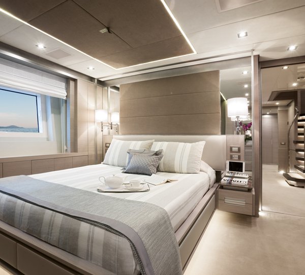 Benetti Super Yacht Veloce 140