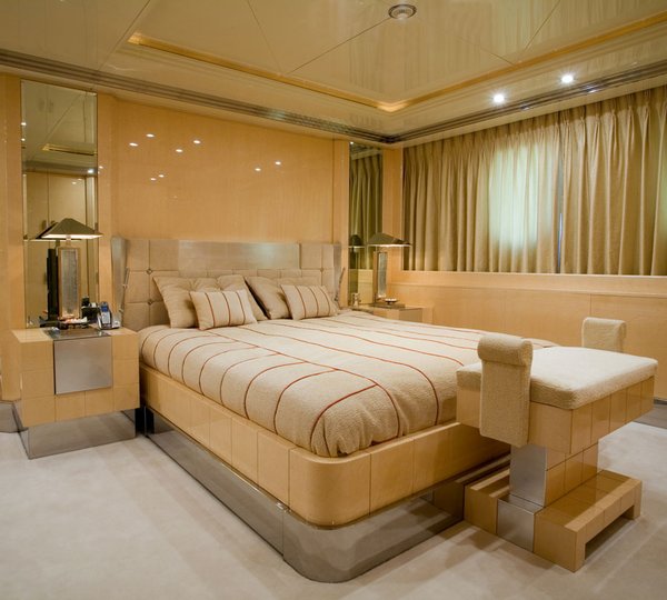 Benetti Superyacht SUNDAY -  Guest Cabin