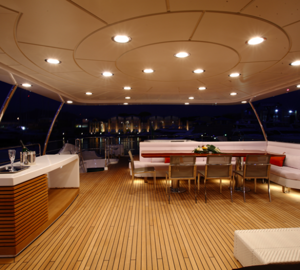 Benetti Tradition 105 Upper Deck