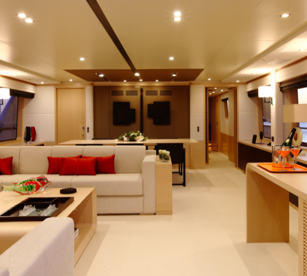 Benetti Tradition 105 superyacht Main Salon