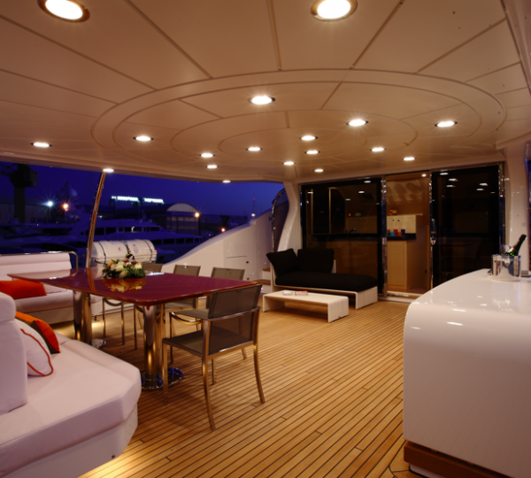 Benetti Tradition 105 superyacht upper deck