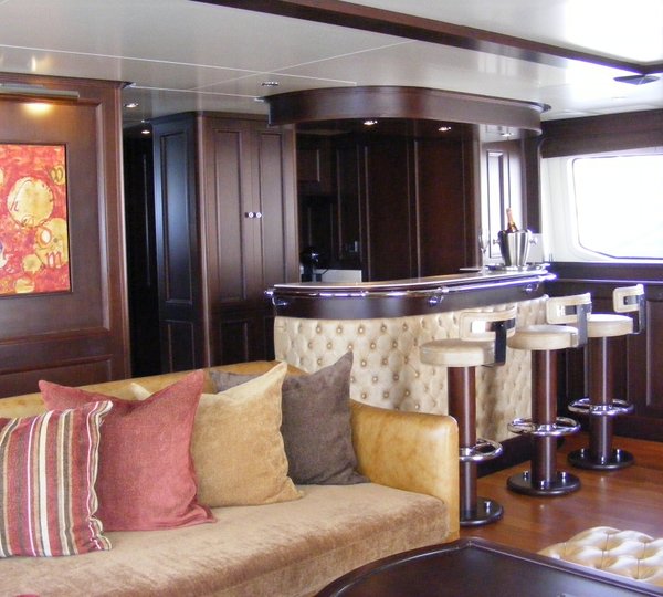 Benetti Yacht BACCHANAL -  Skylounge Bar 2