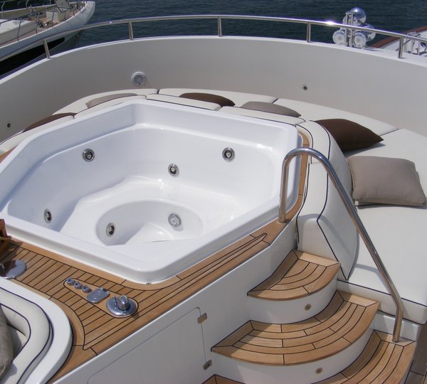 Benetti Yacht BACCHANAL -  Sundeck Spa Pool