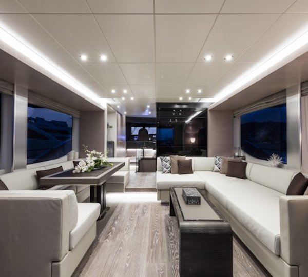 CANADOS OCEANIC 76 Interior design phot by Canados