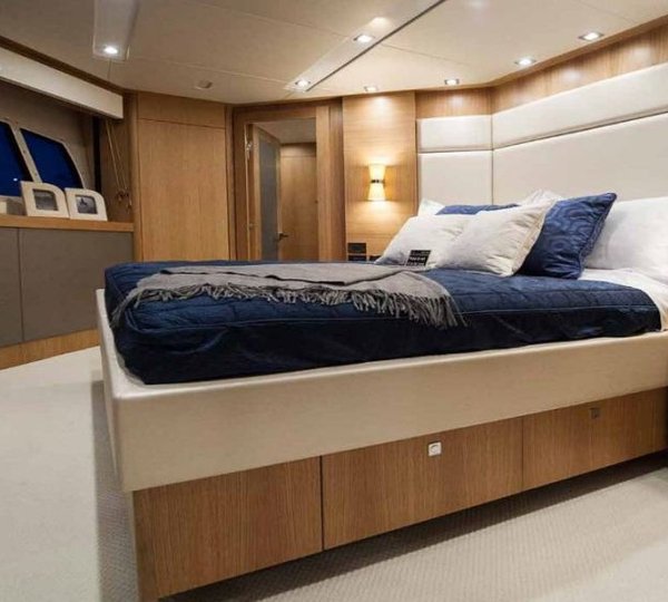 CHIMERA - Double Cabin