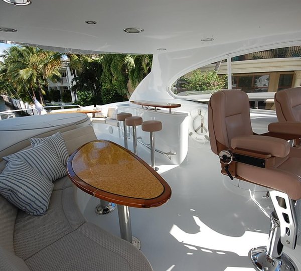 COLD GECKO. -  Flybridge Dining and Bar