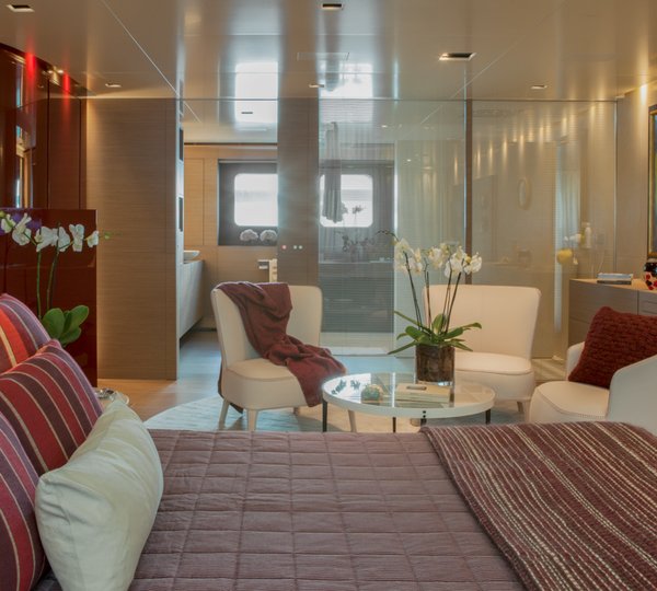 CRN Motor Yacht SARAMOUR  - Lower Deck Suite