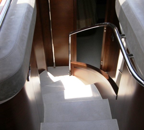 Carcola II  Companionway