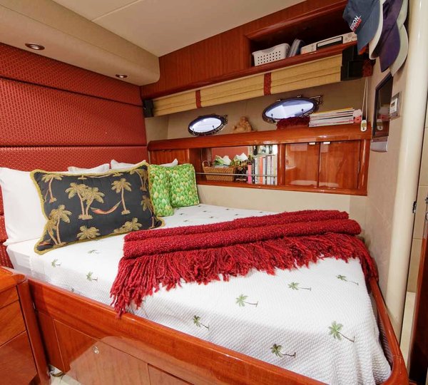 Castaway -  Guest Stateroom 2