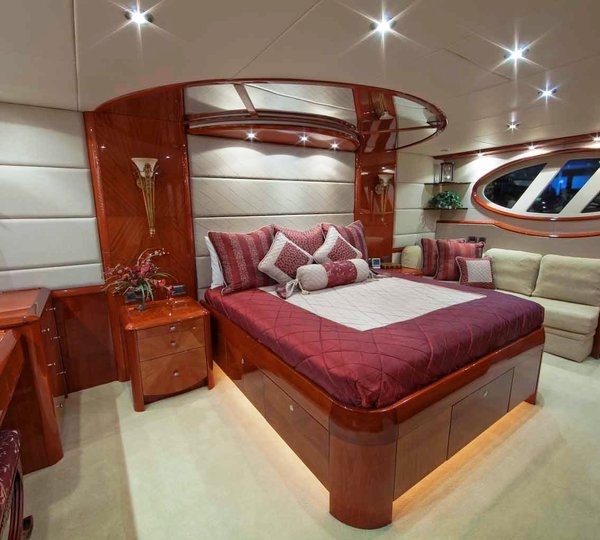 Castaway -  Master Cabin