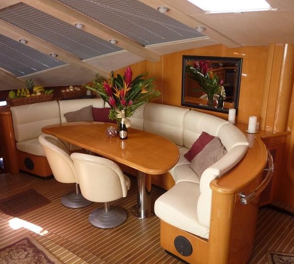 Cat FELICIA -  Salon Seating