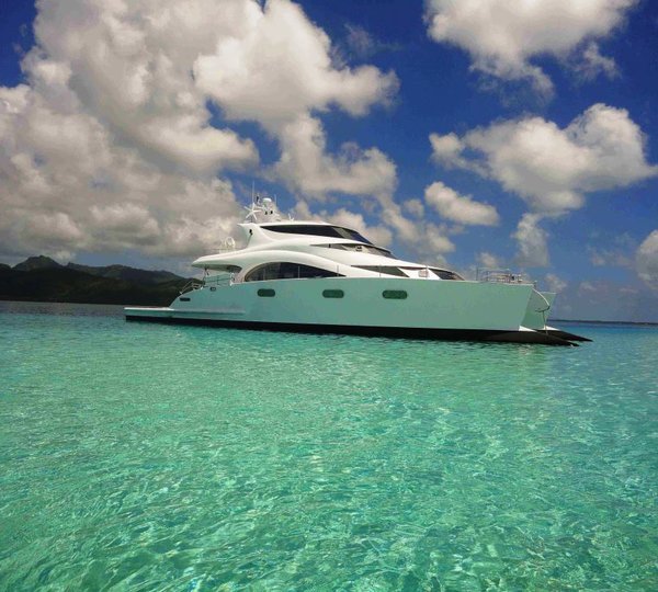 Cat JAMBO - Cruising