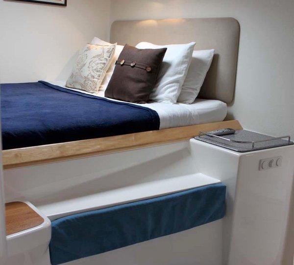 Cat SECRET OASIS - Queen Guet Cabin 2