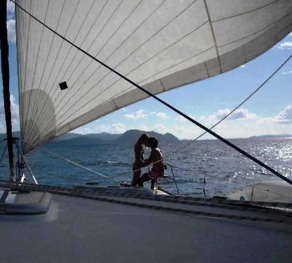 Cat SECRET OASIS - Romantic Getaway