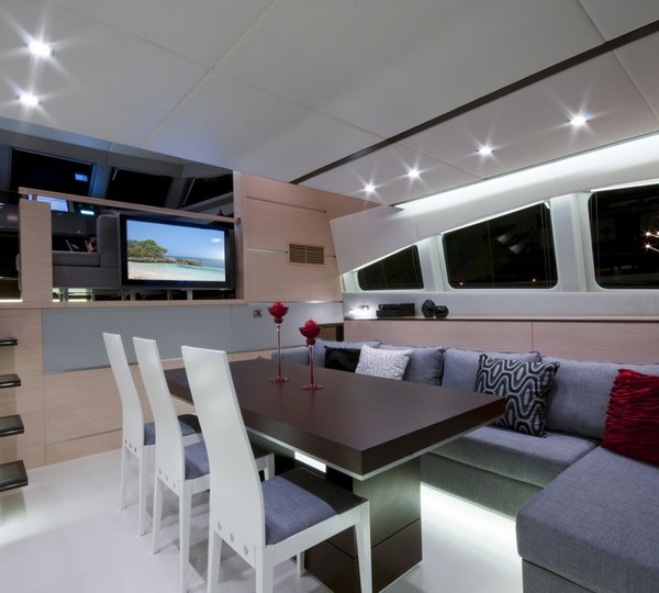 Catamaran Abuelo - Salon