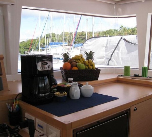 Catamaran BLUE MOON -  Galley