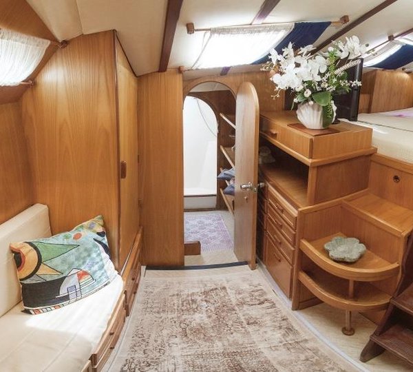 Catamaran CONAN - Guest cabin another view