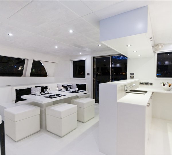 Catamaran DREAMLINER -  Salon