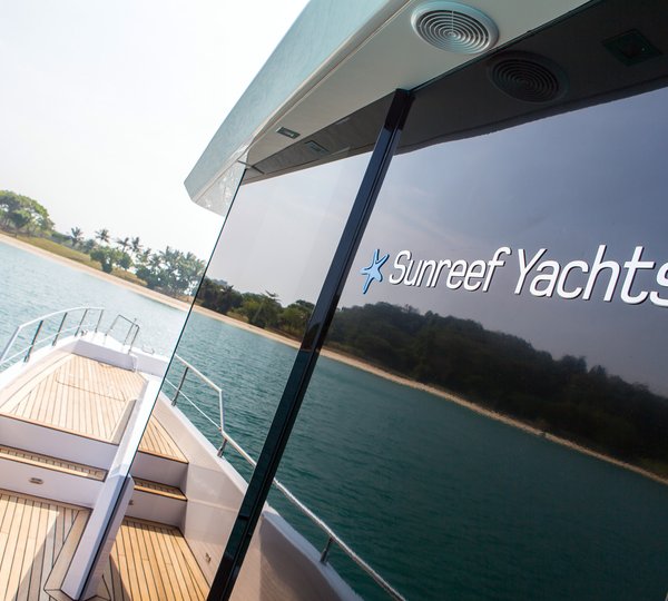 Catamaran Eagle Wings - Sunreef Yachts - exterior - logo