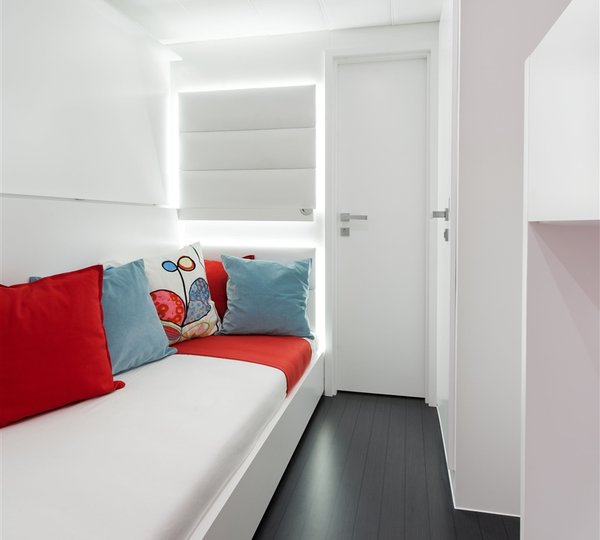 Catamaran LEVANT - Guest Cabin