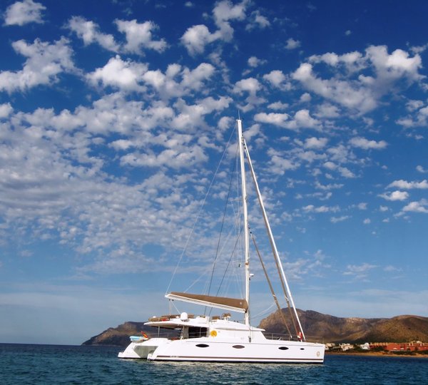 Catamaran MAGEC -  Profile