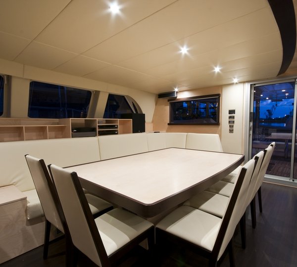 Catamaran MUSE -  Dining