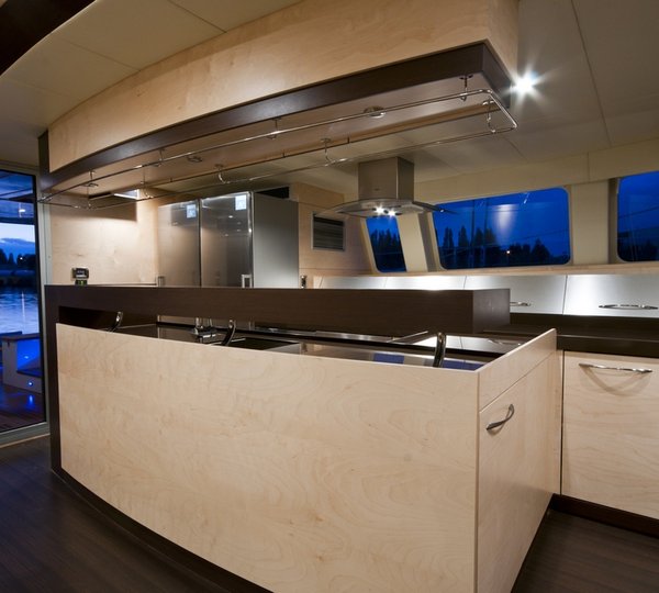 Catamaran MUSE -  Galley