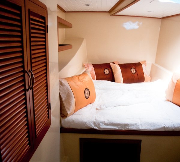 Catamaran NAUTINESS II  -  Guest Cabin
