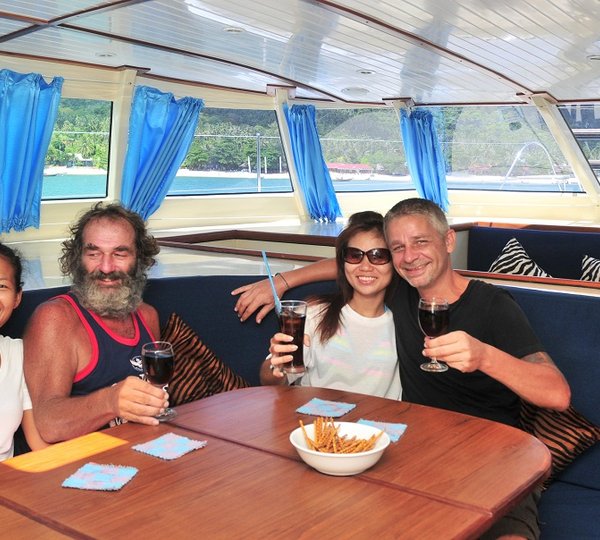 Catamaran NAUTINESS II  -  Relaxing on charter