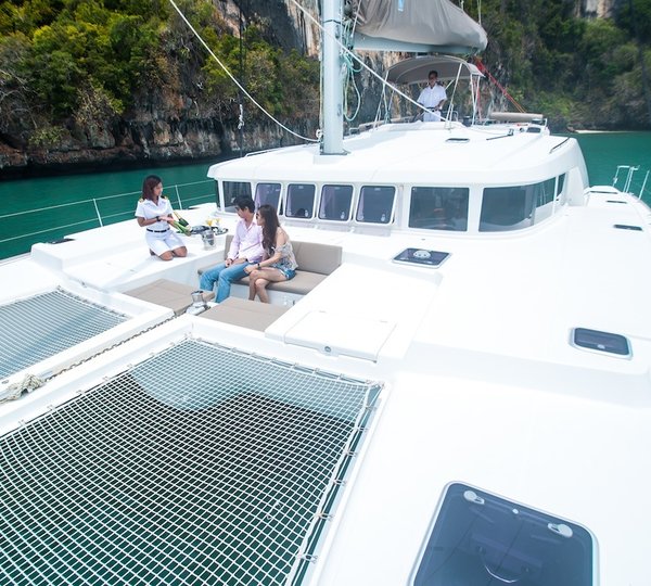Catamaran SEA SPIRIT -  Foredeck